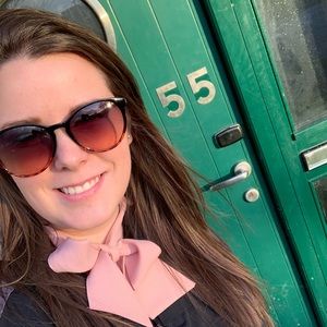 Meet your Posher, Emily